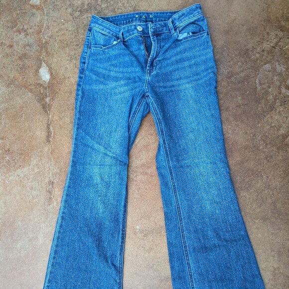 Old Navy high-waisted wow flare jeans size 4P - Picture 1 of 1